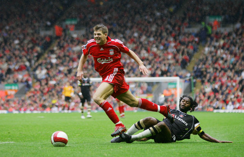 上海申花迎建队32周年纪念日，俱乐部官方发布庆贺海报（上海申花建队32周年，官方发布纪念海报）