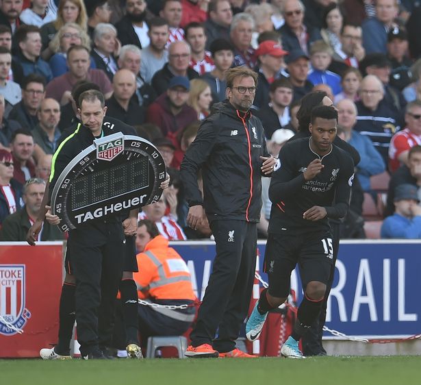 李霄鹏：希望球队能发挥出应有水平，明天奉献一场精彩的比赛