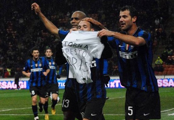 体坛：中足联应成为亚冠保卫战的参与者，联赛政策要给予支持（体坛观点：中足联应主动参与亚冠护航，联赛政策须配套支持）