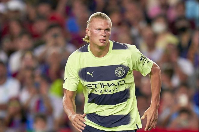 记者：道格拉斯-路易斯不愿加盟费内巴切，更愿意重返英超