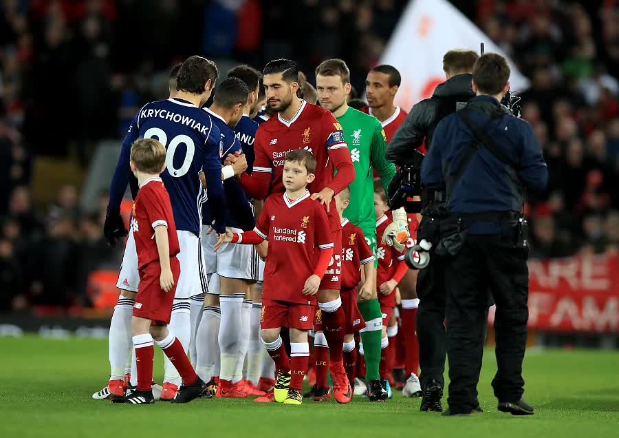 普利西奇成为英雄，AC米兰逆转都灵，重返意甲榜首（普利西奇一锤定音，AC米兰逆转击败都灵，重登意甲榜首）